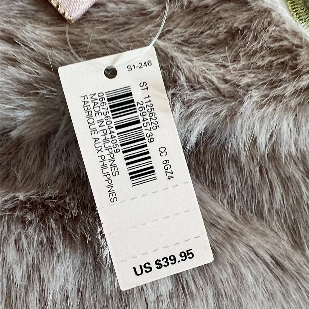 Victoria’s Secret Pink Faux Fur Christmas Stocking - Picture 5 of 7